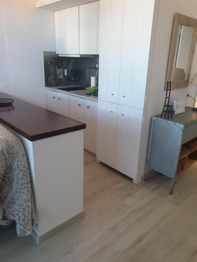 Precioso Apartamento Con Hermosas Vistas Apartment กาดาเกส ภายนอก รูปภาพ