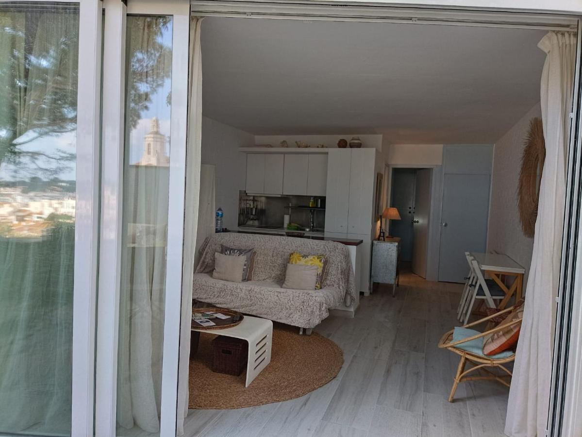 Precioso Apartamento Con Hermosas Vistas Apartment กาดาเกส ภายนอก รูปภาพ