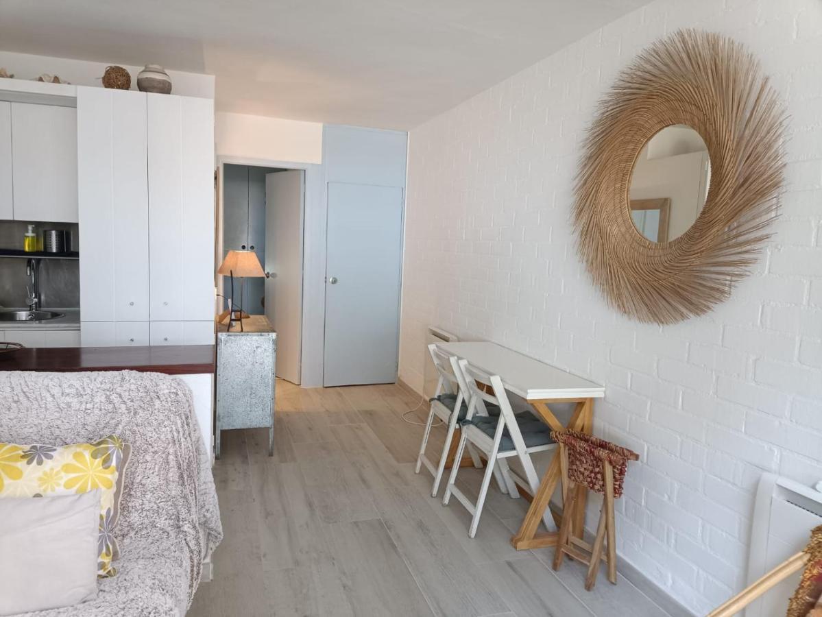 Precioso Apartamento Con Hermosas Vistas Apartment กาดาเกส ภายนอก รูปภาพ